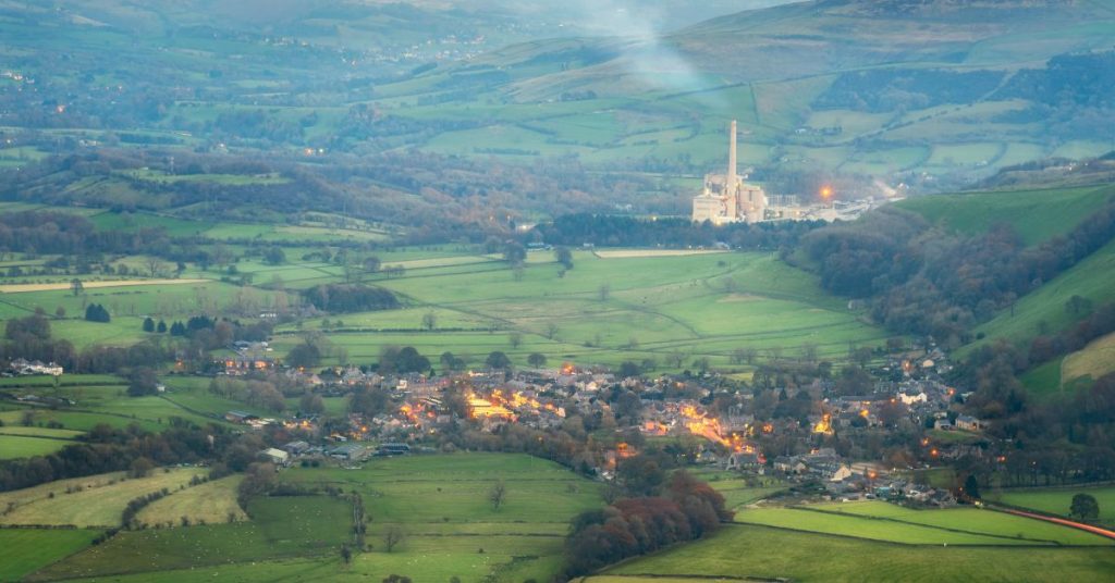 Things to do in Castleton hope valley (view from above) - featured image