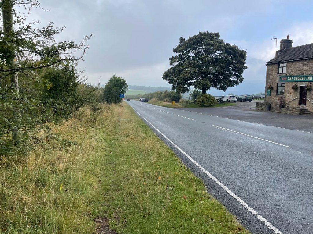 a625 road next to the grouse inn