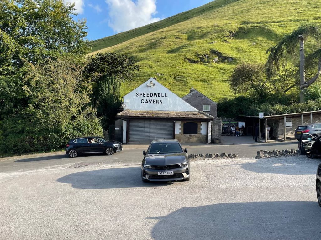 speedwell cavern castleton