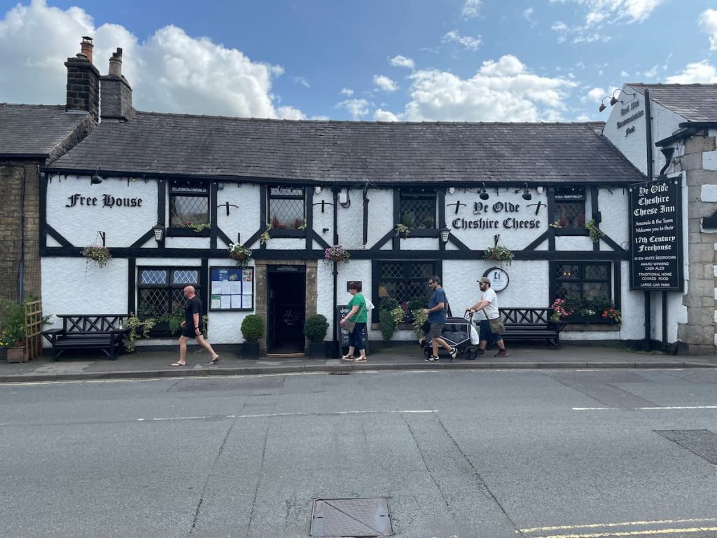 ye old cheshire cheese pub castleton