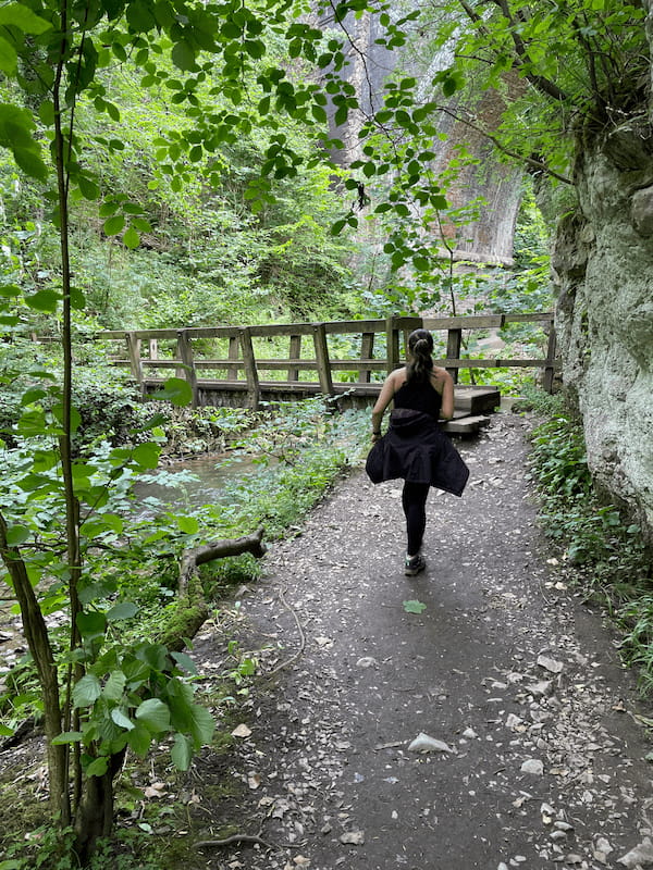 chee dale stepping stones bridge along path