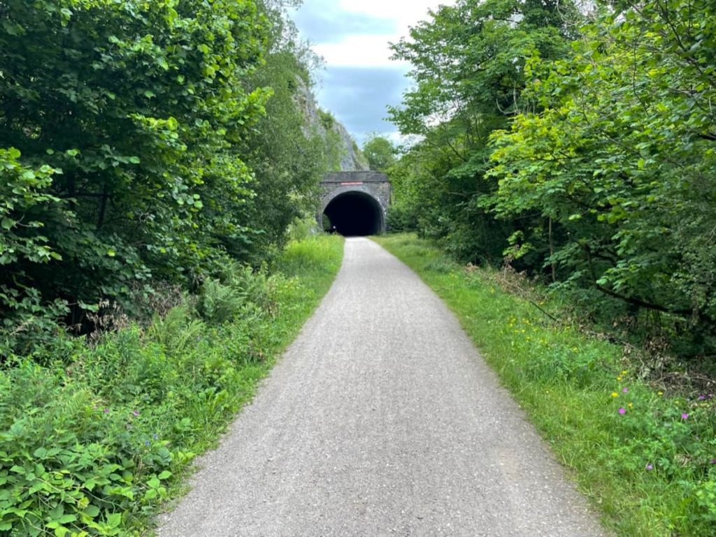 monsal trail path tunnel peak district