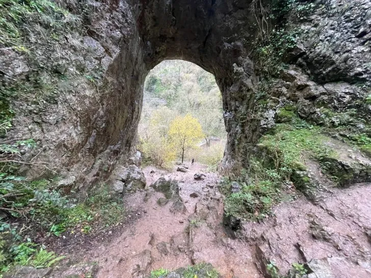 Reynard’s Cave (Kitchen), Dovedale: Walk & Visiting Guide