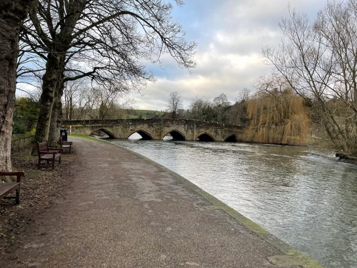 4+ Bakewell Walks: Scenic Routes & Circular Trails Around Town
