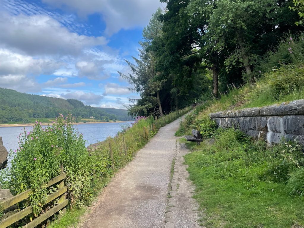 footpath along the waters edge leading to howden dam