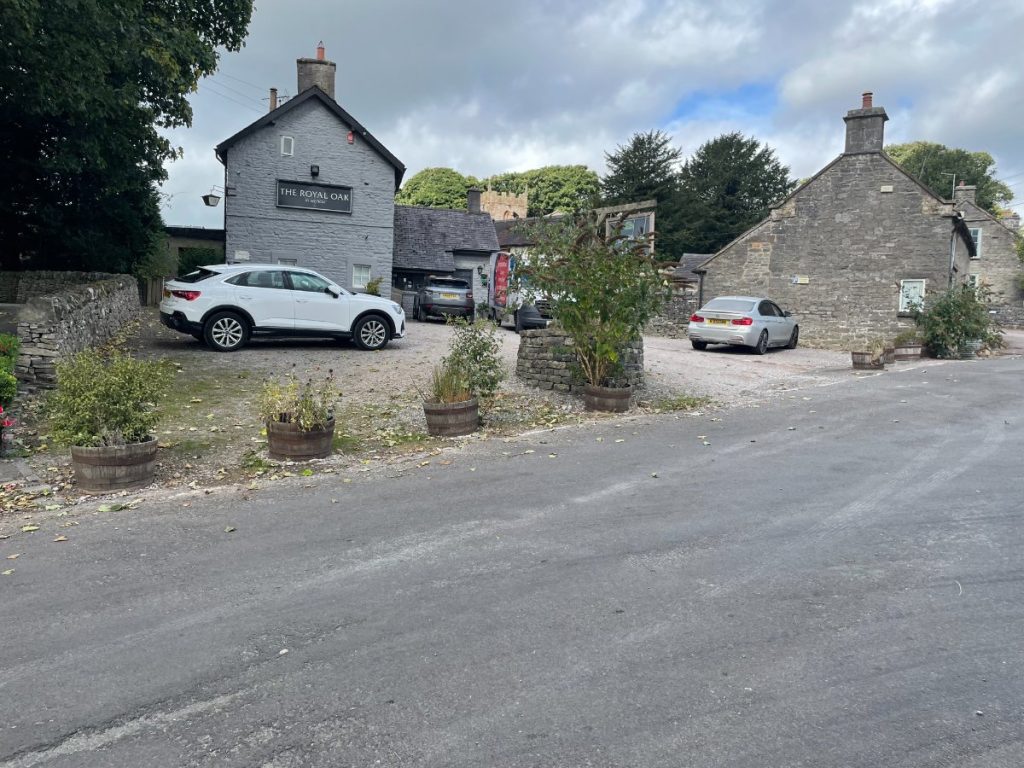 the royal oak pub and inn wetton